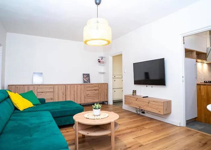 아파트 Family Old Town